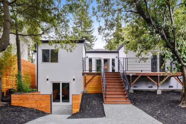 4257 Knoll Ave in Millbrae